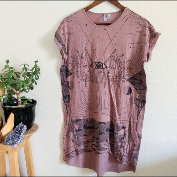 H&M Tops - H&M Divided Sun & Moon T-Shirt Dress